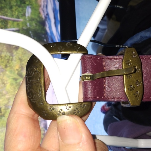 Women's burgundy cat design belt - Picture 10 of 17